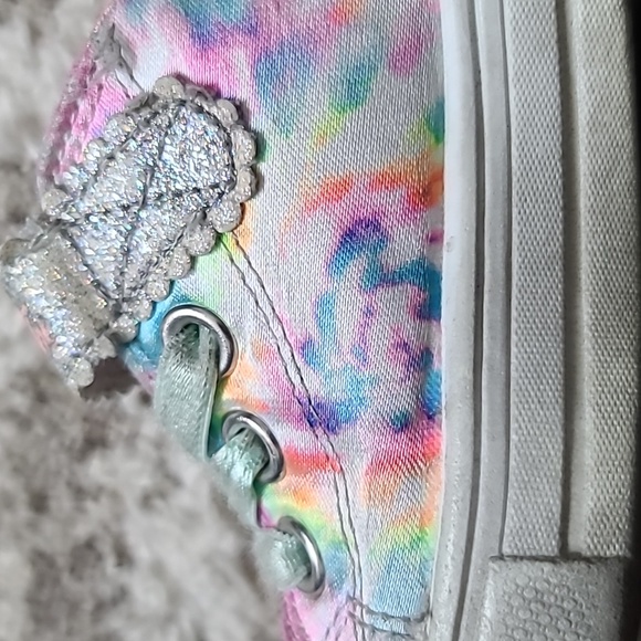 4 for $28 - Skechers Twinkle Toes Toddler Girls Size 6 Tie-Dye Satin Light-Up - Picture 6 of 12
